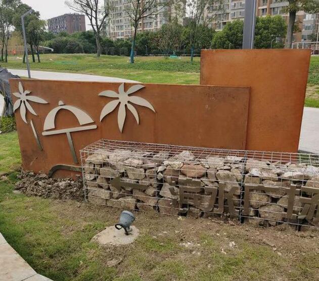 郊区锈钢板挡土墙